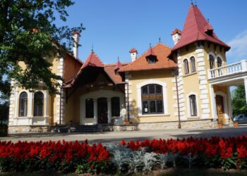 Mielec: Przez dziurkę od klucza