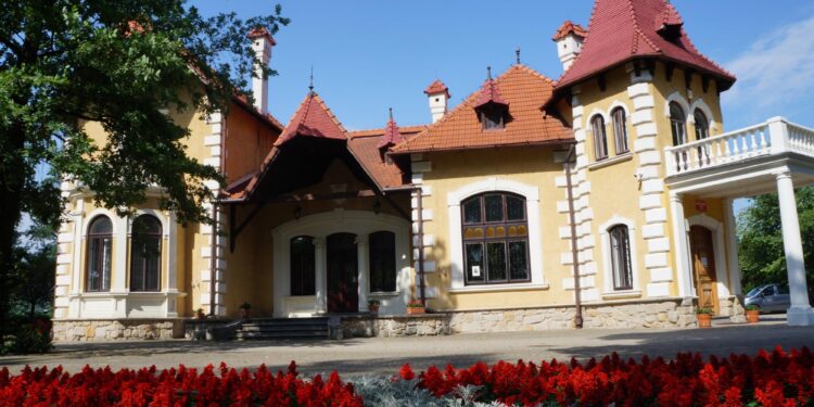 Mielec: Przez dziurkę od klucza