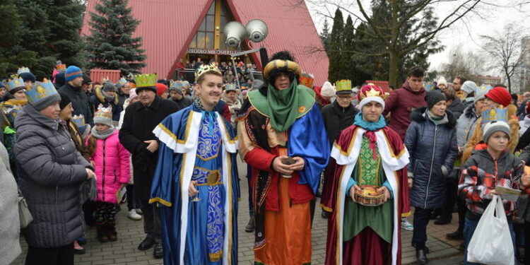 Stalowa Wola: Ulicami miasta przeszedł Orszak.