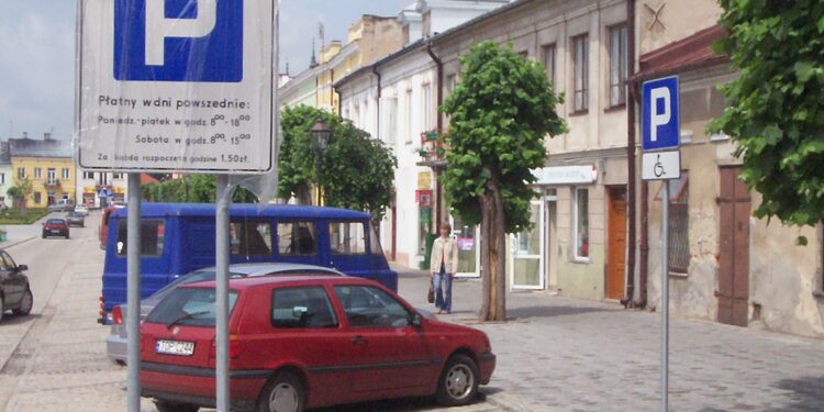 Opatów: Parkomaty zarabiają