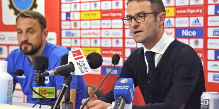 Mielec: Spór o europosła.