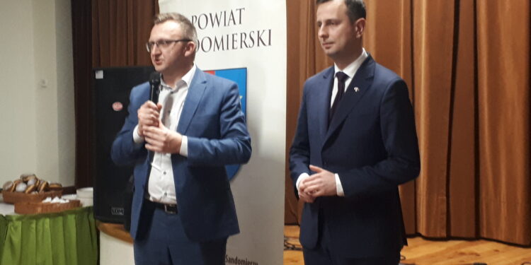 Łoniów: Spotkanie z prezesem PSL Władysławem Kosiniakiem-Kamyszem.