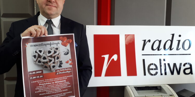 Sandomierz: Kawa i słodycze na Walentynki czyli akcja „#sercedlaprzytulnych”.