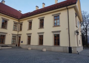 Tarnobrzeg. Parter wschodniego skrzydła Zamku Dzikowskiego zajmie administracja muzeum.