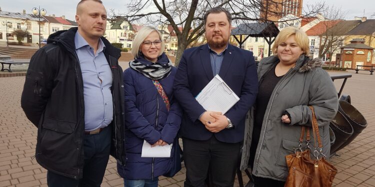 Tarnobrzeg.  Ruszyła akcja zbierania podpisów poparcia dla Małgorzaty Kidawy – Błońskiej.