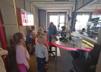 Tarnobrzeg: Światowy Dzień Radia i wizyta przedszkolaków