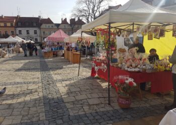 Sandomierz: Sandomierz – miasto miłości. Dziś 6. Jarmark Walentynkowy.