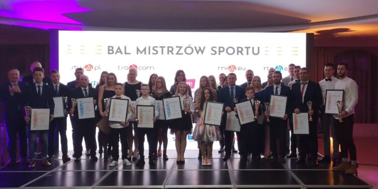 Region. Oto najpopularniejsi sportowcy i trenerzy