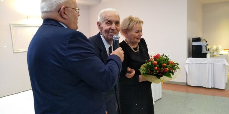 Mielec: Uhonorowali mieszkańców Osiedla Kilińskiego