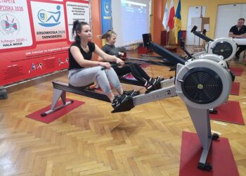 Tarnobrzeg. Uczniowie rywalizowali na ergometrze wioślarskim
