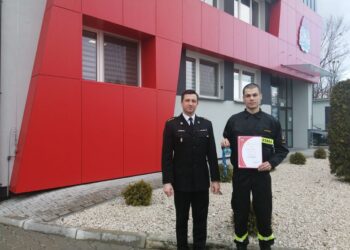 Sandomierz, Gdynia: Damian Noga z PSP w Sandomierzu wicemistrzem Polski w biegach w IX Pomorskim Biegu Strażaków.