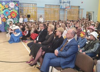 Mielec: Słuchać czy czytać?