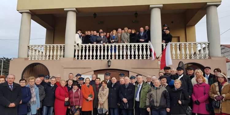 Klimontów: Mieszkańcy świętują odzyskanie praw miejskich