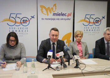 Mielec:  Oficjalnie rozpoczęto świętowanie