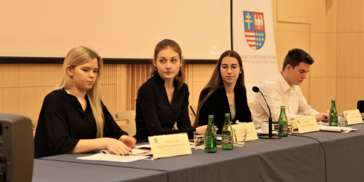 Region: Obradował Świętokrzyski Sejmik Młodzieżowy