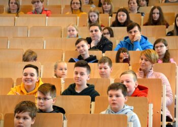 Stalowa Wola: Powiatowa Akademia Nauki zainaugurowała swoją działalność