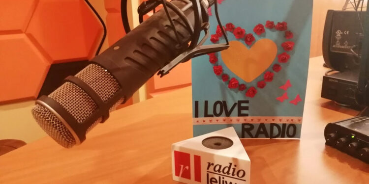 Stalowa Wola: Przedszkolaki w studiu radiowym