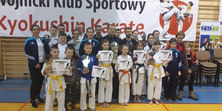 Sandomierz: Dobra passa karateków