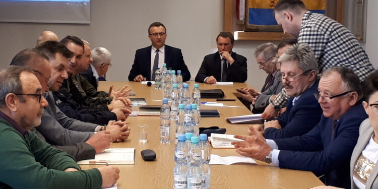 Sandomierz: Zebranie sztabu kryzysowego w związku z zagrożeniem epidemiologicznym.