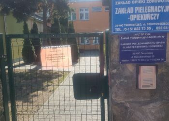 Tarnobrzeg. Brak bezpośredniego kontaktu  z rodzinami. Trudny czas dla podopiecznych ZPO i DPS.