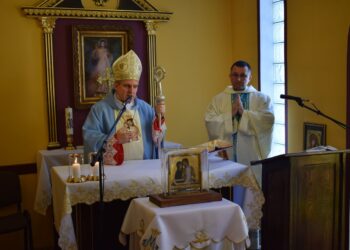 Sulisławice: Biskup Krzysztof Nitkiewicz modlił się o ustanie epidemii.