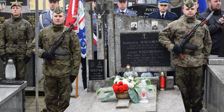Sandomierz: Modlitwa i oddanie honorów Żołnierzom Wyklętym.