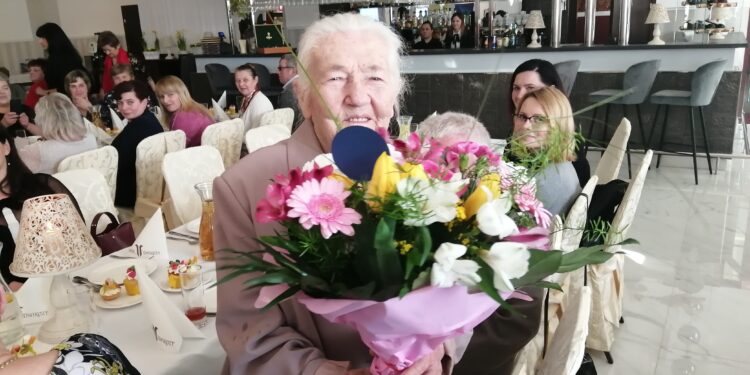 Sandomierz, Dwikozy: Powiatowe obchody Dnia Kobiet i „Uroki Sandomierszczyzny”.