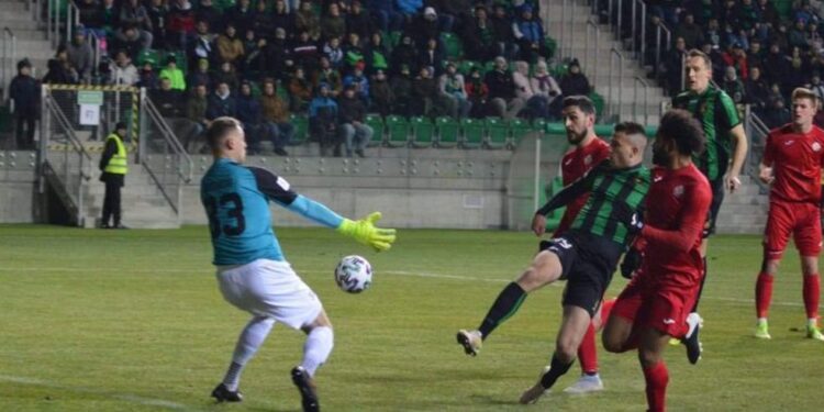 Stalowa Wola: Remis i wielkie święto