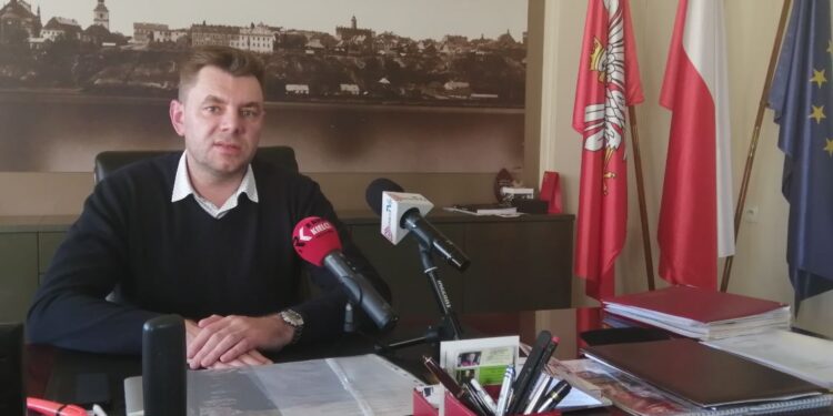 Sandomierz: Zamknięto szkoły, placówki oświatowe i kulturalne oraz obiekty turystyczne.