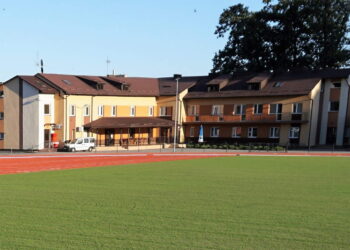 Kolbuszowa: Kwarantanna przy stadionie.