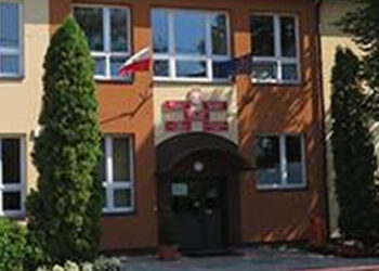 Pysznica: Ograniczenie przyjęć w przychodniach i środki ostrożności w urzędzie i jednostkach Gminy.