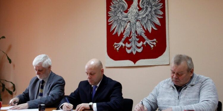 Nisko: Ruszy modernizacja hali sportowej w RCEZ