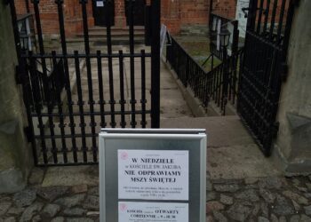 Sandomierz: Sandomierscy dominikanie odwołali msze święte w niedzielę.