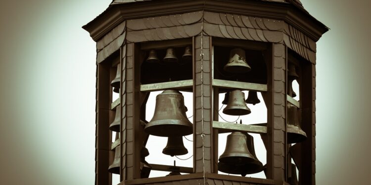 Sandomierz: O 12 00 zabrzmią dzwony w całej diecezji sandomierskiej.