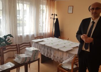 Rozmowa z Tomaszem Stróżem, dyrektorem Liceum Ogólnokształcącego imienia Mikołaja Kopernika  w Tarnobrzegu.