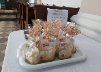 Sandomierz: Baranki wielkanocne zamiast do koszyczków trafia do szkół.