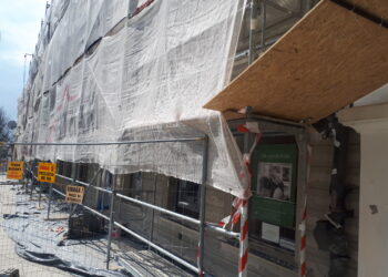 Sandomierz: Trwa remont kamienic na starówce.