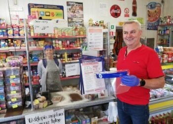 Baranów Sandomierski. Przyłbice ochronne dla sprzedawców