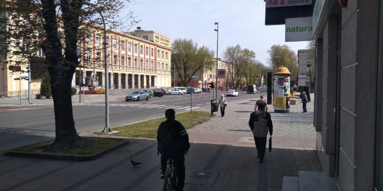 Mielec:    Jak sobie radzą… z epidemią