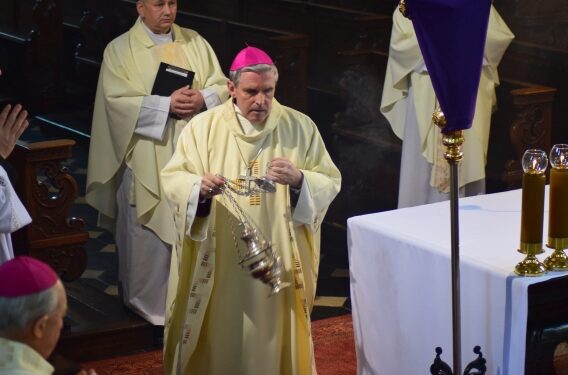 Sandomierz: Wielki Czwartek i liturgia on line.