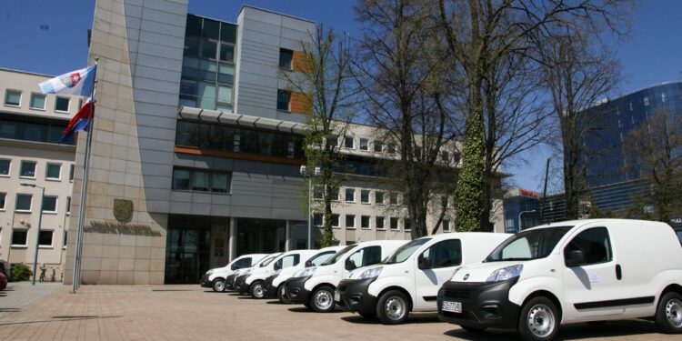 Region: Karetki i ambulanse dla podkarpackich szpitali