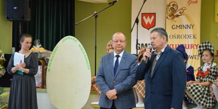 Borowa. Mieszkańcy szyją i pomagają