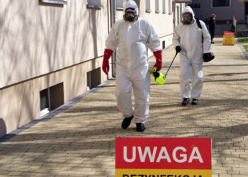 Stalowa Wola: Trwa dezynfekcja miasta