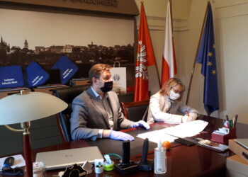 Sandomierz: Laptopy dla szkół podstawowych.