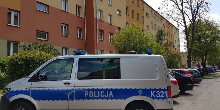 Tarnobrzeg. Zwłoki w mieszkaniu przy ulicy Wyspiańskiego.