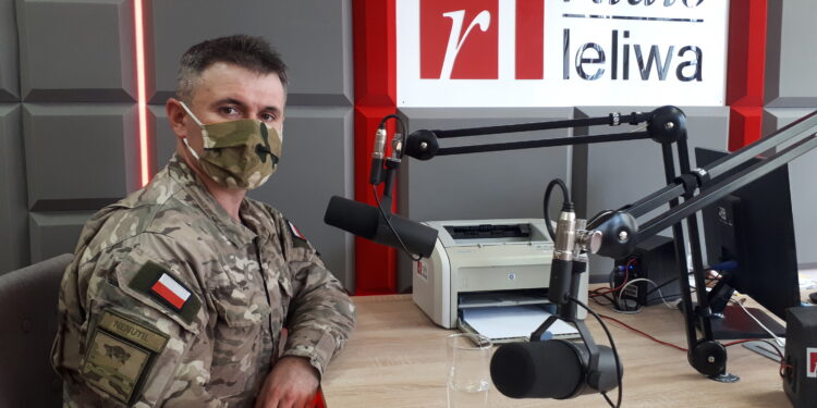 Sandomierz: Kolejni podchorążowie WAT wspierają terytorialsów.