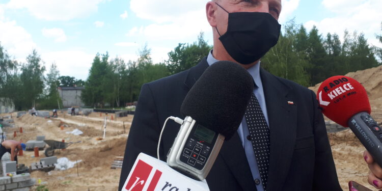 Sandomierz: Szacowanie strat w sadach po majowych przymrozkach.