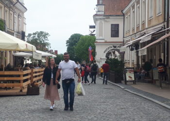 Sandomierz: Liczba turystów rośnie z weekendu na weekend.