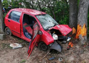 Górki Klimontowskie: Tragiczny wypadek na łuku drogi