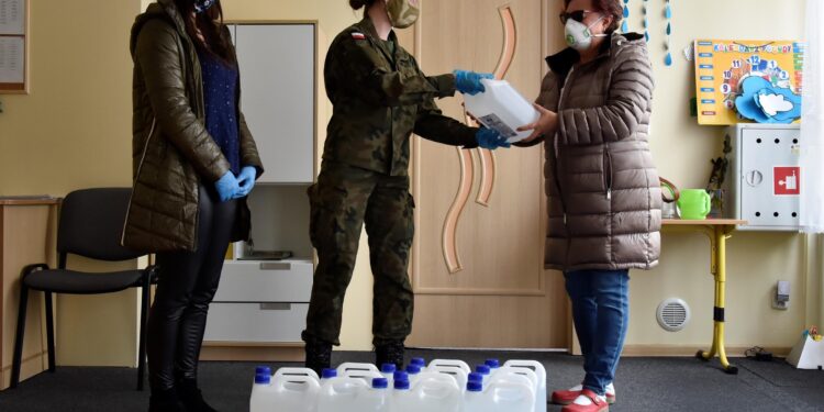 Świętokrzyskie: Terytorialsi wspierają przedszkola i żłobki